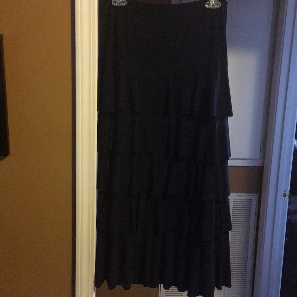 Navy blue ruffles skirt!